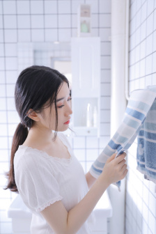 年轻的5老师电影观看